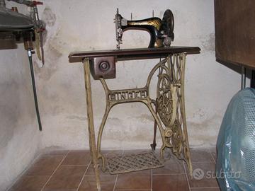 Macchina da cucire vintage