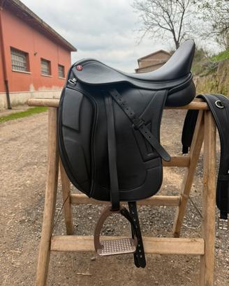 sella dressage nuova