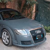 calandra audi TT mk1 8n 