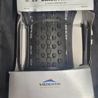 copertone 29 black panter vredestein