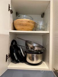 Lotto cucina IKEA pentole stoviglie e posate