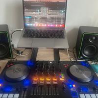 Traktor s3 monitor cr4-x e supporto pc