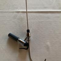 Spillatore bicchiere di  vino