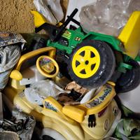 Trattore a pedali e Macchina elettrica 