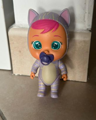 Cry Babies Katie solo bambola con ciuccio