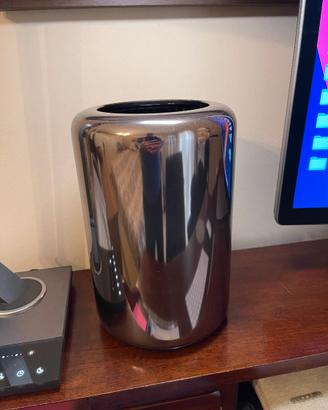 Mac Pro Late 2013 CTO Xeon E5 12 Core