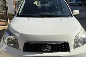 auto daihatsu modello terios