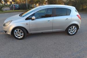 opel corsa anno 2011