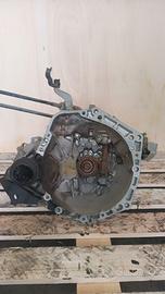 Cambio Toyota Yaris 1.0 B 5M anno 2013