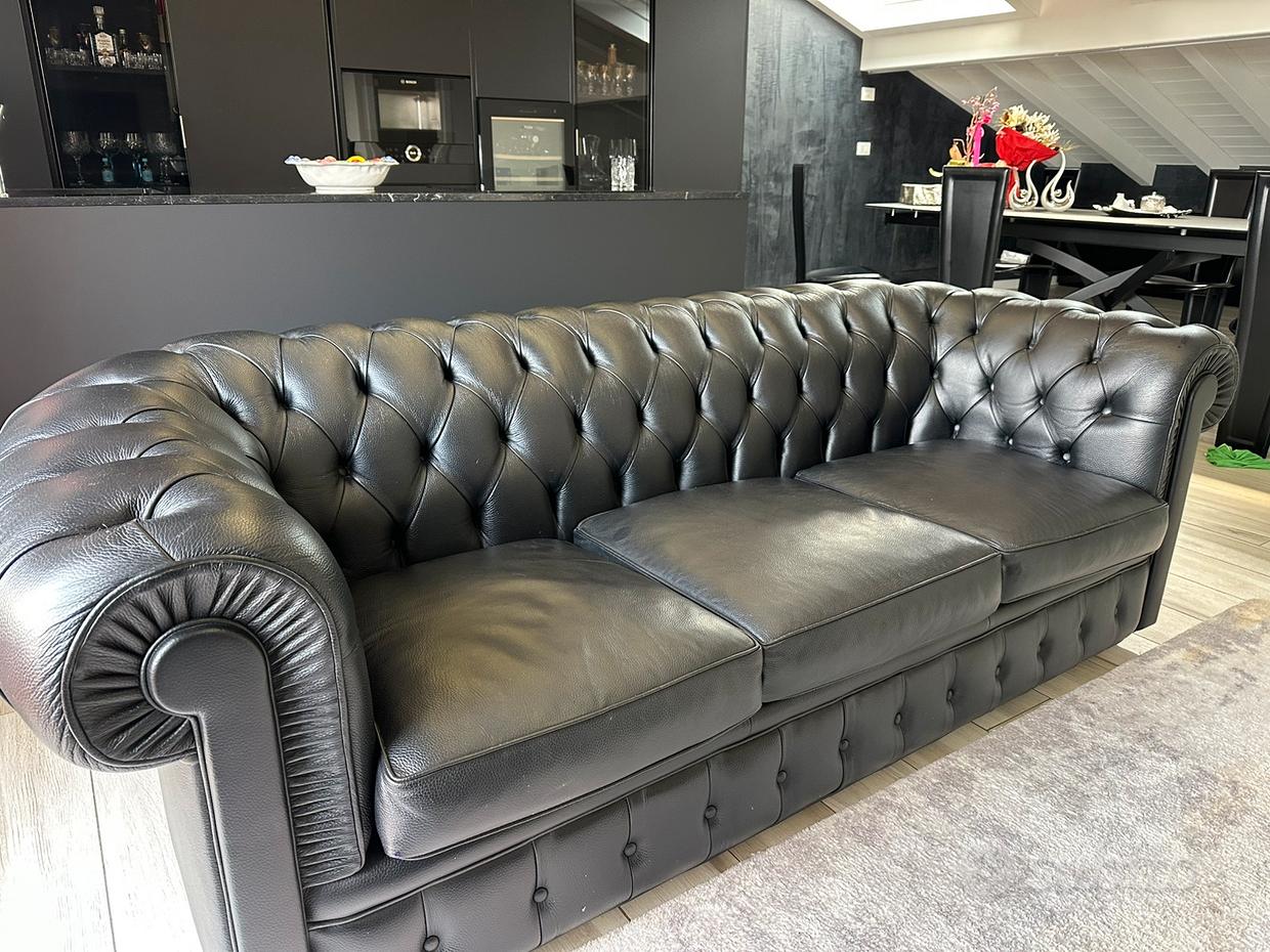 Divano chesterfield Mobili usati