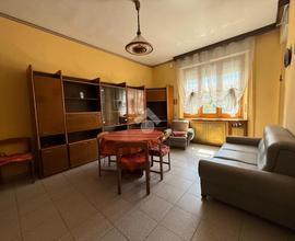 3 LOCALI A LANZO TORINESE