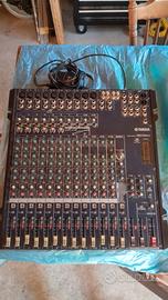 Mixer Yamaha MG166CU