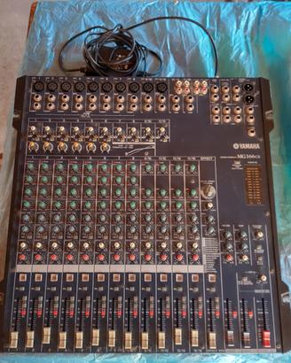 Mixer Yamaha MG166CU