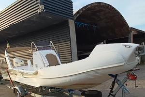 RIMORCHIO PER BARHE O GOMMONI