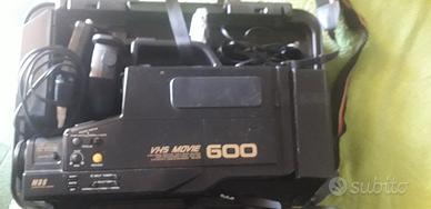 macchina fotografica e telecamera VHF come nuove 