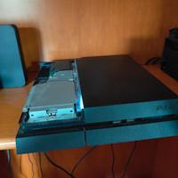 PS4 + Gioco incluso