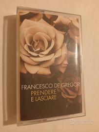 Musicassetta Prendere o lasciare. De gregori