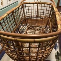 Culla vintage artiginale con ruote