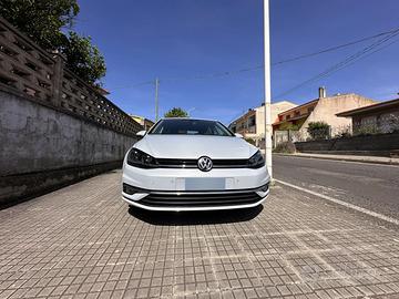 Volkswagen Golf 7.5 - 1.6tdi 116cv - dsg