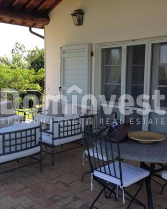 Villa di 260 m² con più di 5 locali a Capalbio
