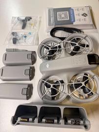 Drone DJI Neo con tre batterie e caricabatterie