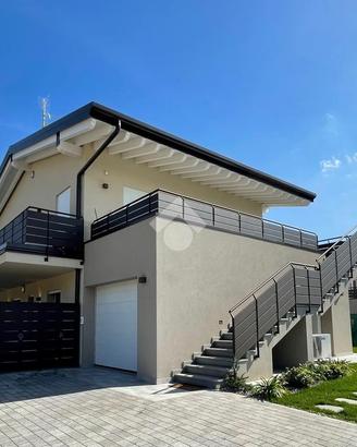 4 LOCALI A LONATO DEL GARDA