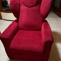 Poltrona motorizzata per persone anziane