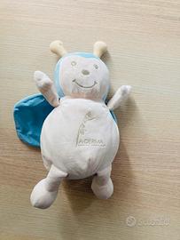 Peluche mascotte A-Derma - Morbido bebè