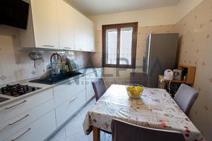 Villa con giardino