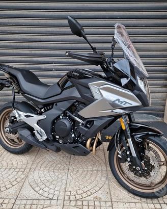 CFMOTO 700 MT ABS TFT LED -- Motor's Passion -