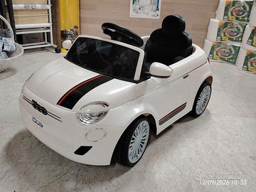 Auto elettrica per bambini 500e 12V con telecomano