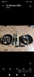 Forcella completa e cerchi Aerox 