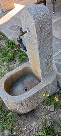  Fontana in pietra da giardino ..altezza 90 c