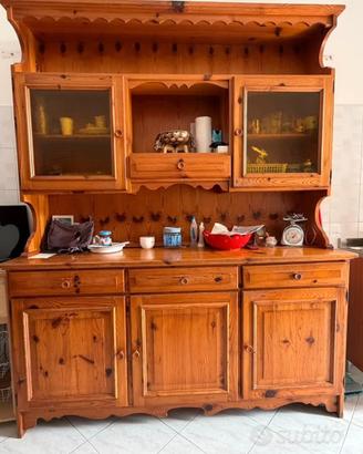 Mobile in legno
