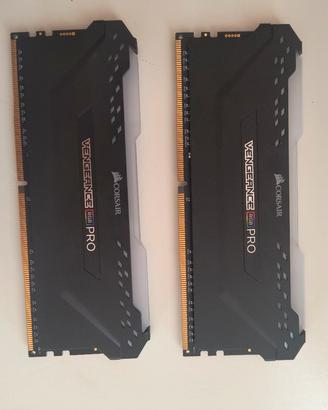 32GB RAM Corsair ddr4 RGB 