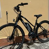 E-bike trekking donna Lombardo Bosch shimano