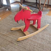 Dondolo a forma di renna