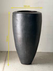 Grande vaso in cotto nero