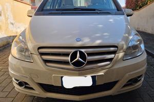 Mercedes Classe B200 anno 2010