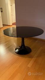 Tavolo Tulip Vetro nero