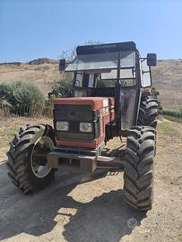 Trattore gommato