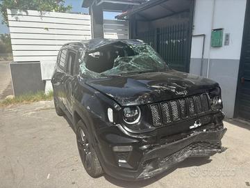 jeep renegade sinistrato 2021