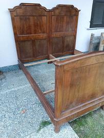 Letto in noce massello