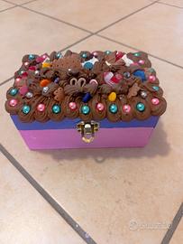 Portagioie a forma di torta,