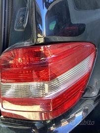 MERCEDES ML 320 FANALE POSTERIORE DX