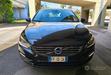 VOLVO V60 D2 1.6d 115cv Powershift Kinetic Neopate