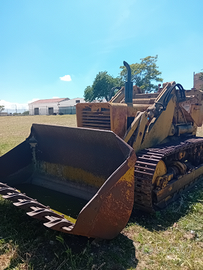 Trattore Agricolo cingolato