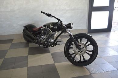 HARLEY-DAVIDSON FXSTC Softail Custom War Eagle 2.0