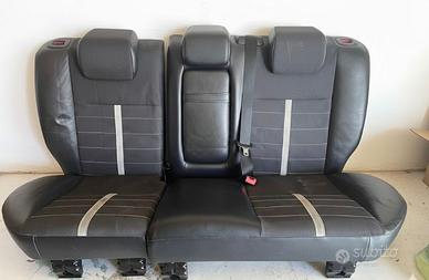 Interno ford kuga