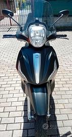 Piaggio Beverly 350 ST